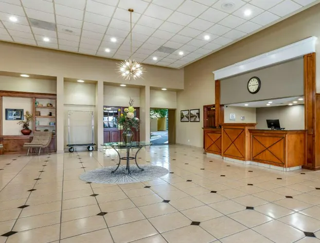 Clarion Inn & Suites Roswell hotel detail image 4