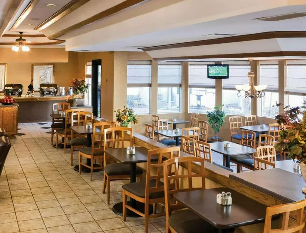 Quality Inn & Suites Albuquerque Midtown - University Area hotel detail image 1