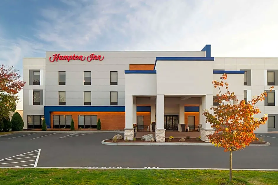 Hampton Inn Chicopee/Springfield hotel hero