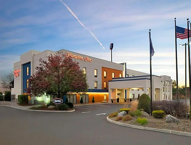 Hampton Inn Chicopee/Springfield hotel detail image 2