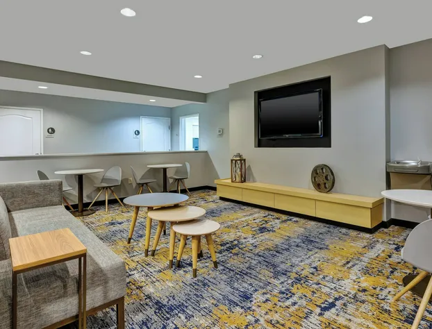 TownePlace Suites by Marriott Nashville Airport hotel detail image 3
