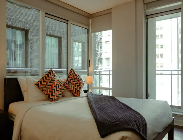 Executive Hotel Cosmopolitan Toronto hotel detail image 4