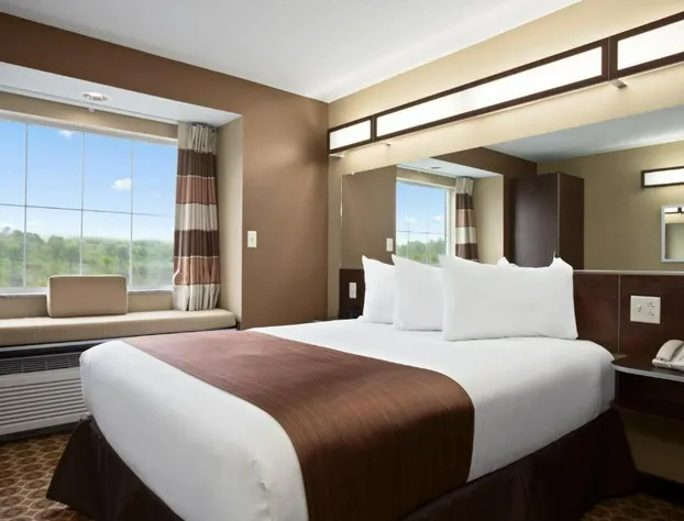 Sonesta Essential Fairmont hotel detail image 4