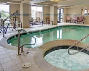Comfort Suites Texarkana Arkansas hotel detail image 1