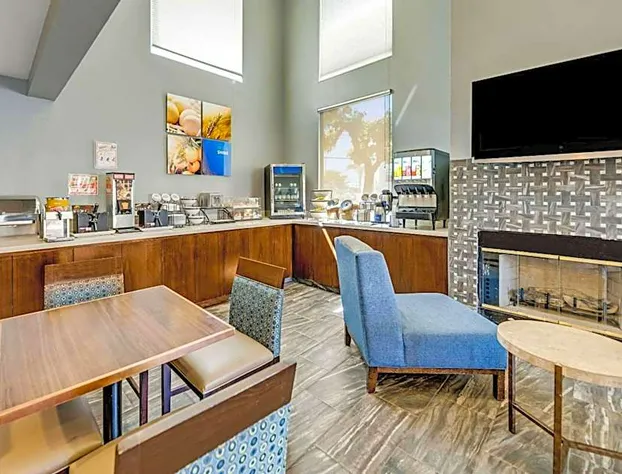 Comfort Inn Beach/Boardwalk Area hotel detail image 4