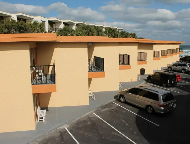 Grand Prix Motel on the Beach hotel detail image 2