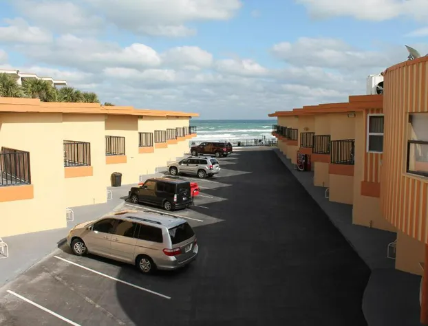 Grand Prix Motel on the Beach hotel detail image 1