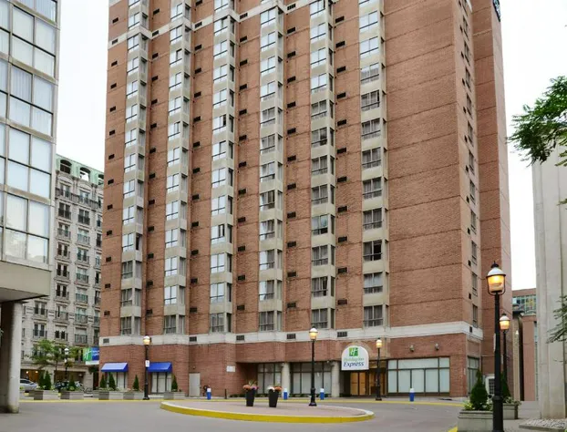 Holiday Inn Express Toronto - Downtown by IHG hotel detail image 2