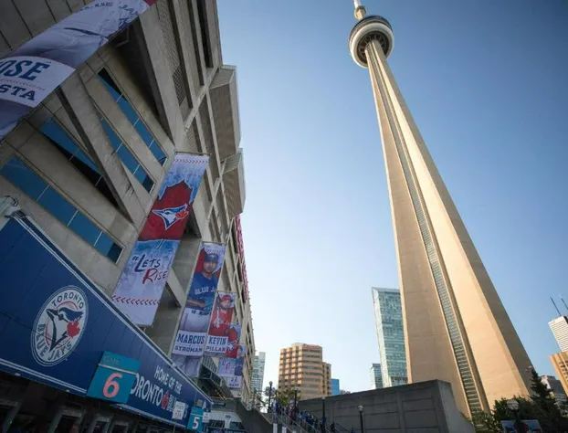 Holiday Inn Express Toronto - Downtown by IHG hotel detail image 4