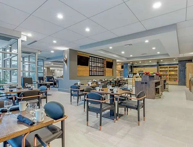 DoubleTree by Hilton Birmingham Perimeter Park hotel detail image 4