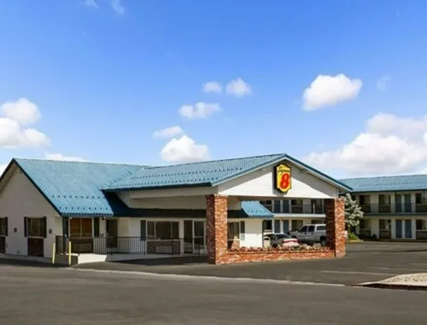 Super 8 by Wyndham Susanville hotel detail image 1