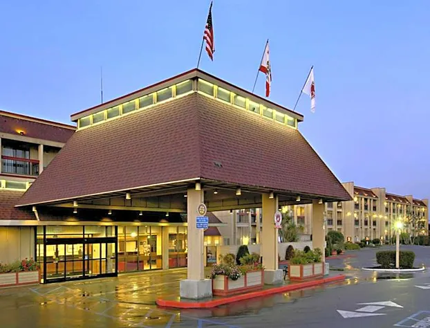 Red Lion Hotel Eureka hotel detail image 1