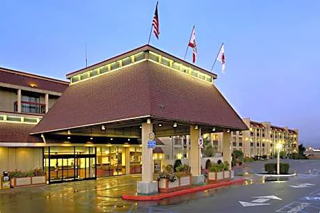 Red Lion Hotel Eureka hotel detail image 2