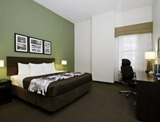 Sleep Inn & Suites Downtown Inner Harbor hotel detail image 3