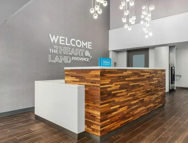 Hampton Inn & Suites by Hilton Toronto Downtown hotel detail image 2