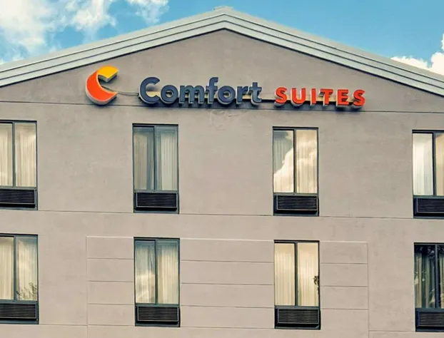 Comfort Suites Columbus State University Area hotel detail image 1