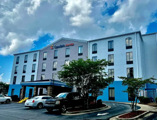Comfort Suites Columbus State University Area hotel detail image 4
