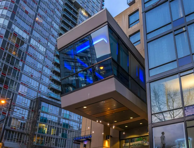 Hotel Blu Vancouver hotel detail image 2