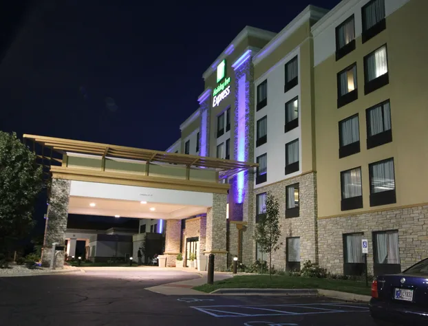 Holiday Inn Express Janesville - I-90 & US Hwy 14 by IHG hotel detail image 1