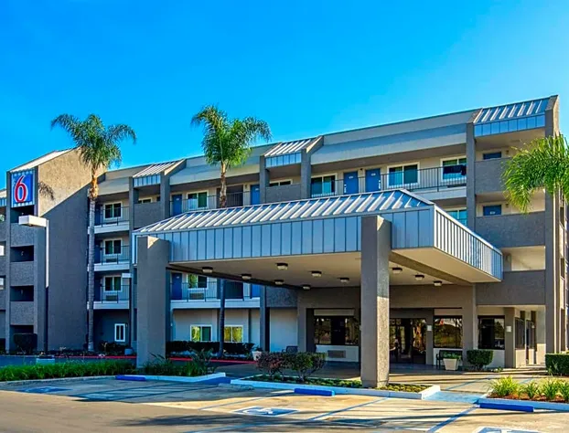 Motel 6 Anaheim Maingate hotel detail image 1