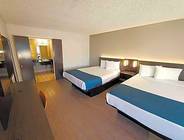 Motel 6 Anaheim Maingate hotel detail image 4