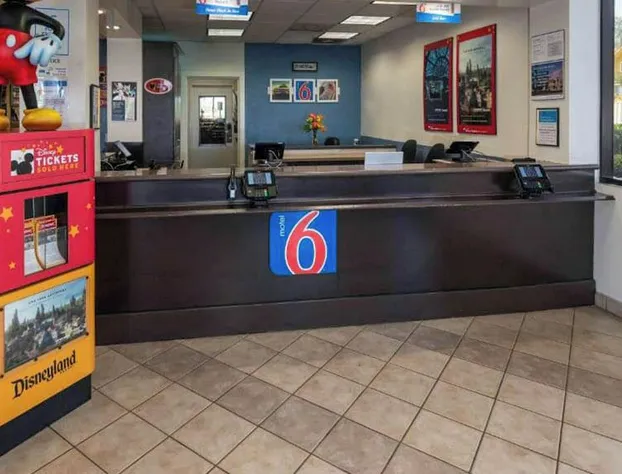 Motel 6 Anaheim Maingate hotel detail image 4