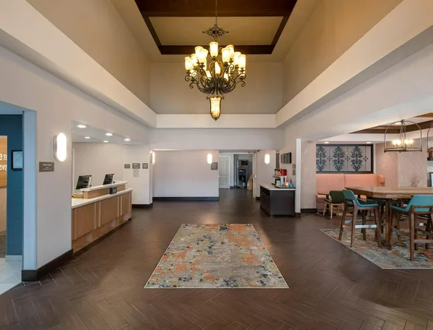 Hampton Inn & Suites Fresno hotel detail image 3