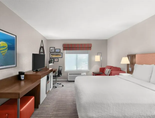 Hampton Inn & Suites Fresno hotel detail image 4