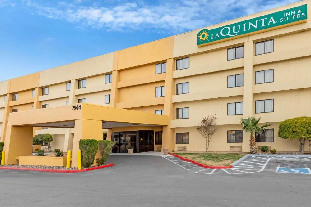 La Quinta Inn & Suites by Wyndham El Paso East hotel hero