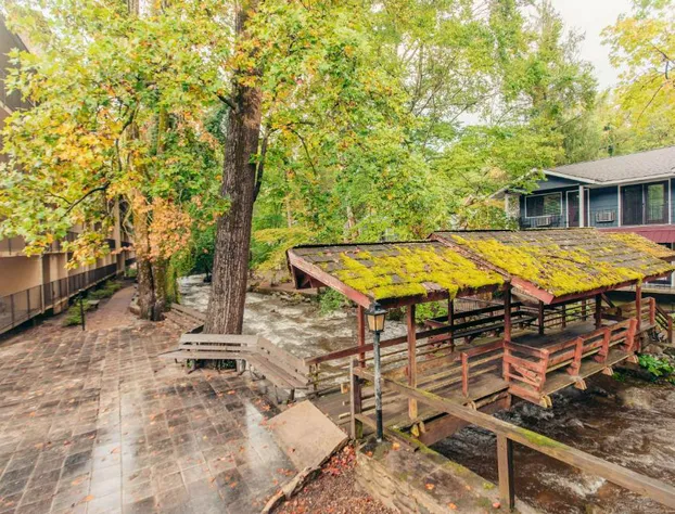 Brookside Lodge hotel detail image 1