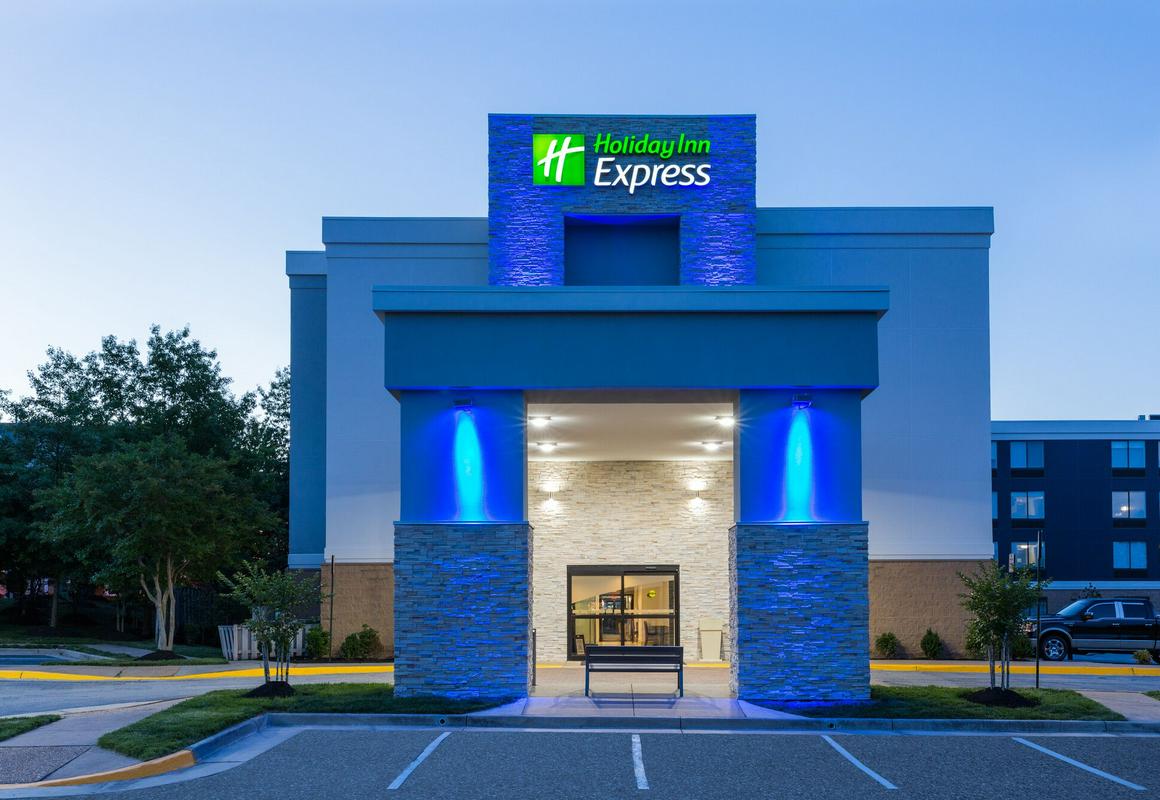 Holiday Inn Express Lorton, an IHG Hotel hotel hero