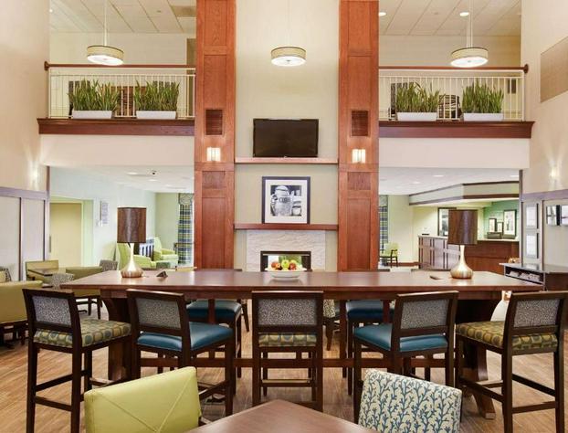 Hampton Inn & Suites Providence/Warwick-Airport hotel detail image 3