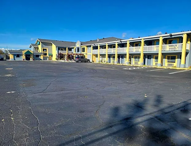 Quality Inn Grand Rapids Near Dowtown hotel detail image 1