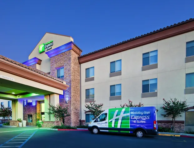 Holiday Inn Express & Suites Clovis-Fresno Area by IHG hotel detail image 1