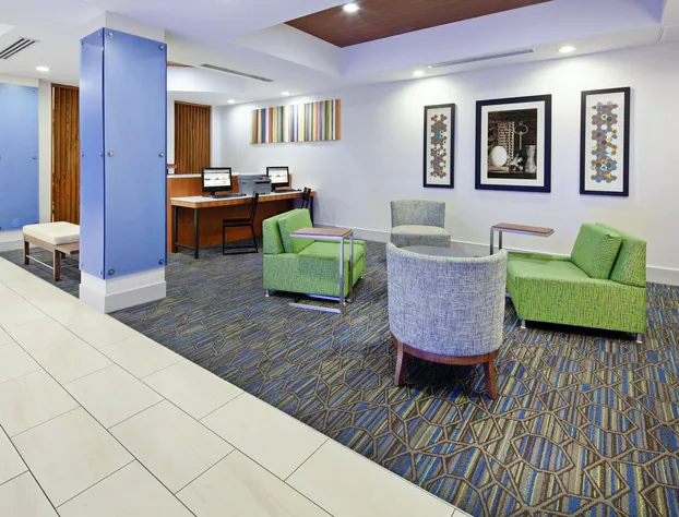 Holiday Inn Express & Suites Clovis-Fresno Area by IHG hotel detail image 2