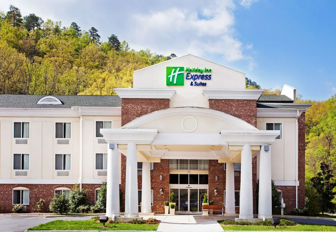 Holiday Inn Express Hotel & Suites Cherokee / Casino by IHG hotel hero