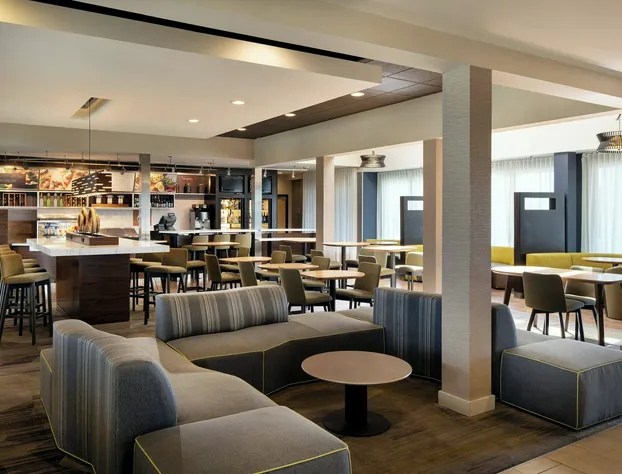 Courtyard by Marriott Fresno hotel detail image 4