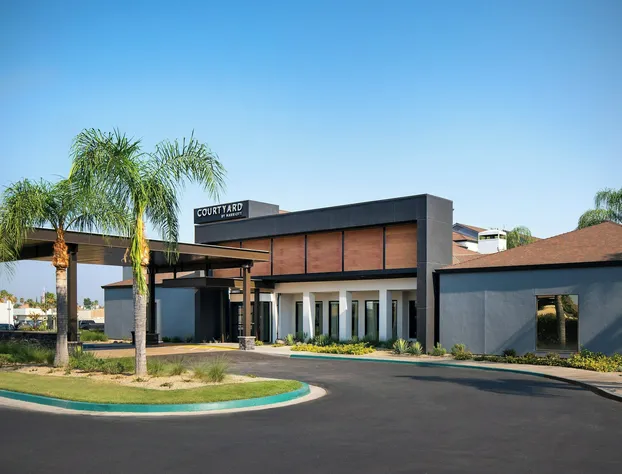 Courtyard by Marriott Fresno hotel detail image 1