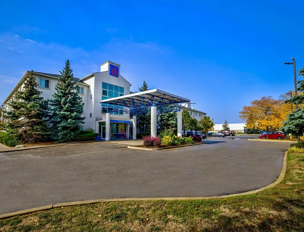 Motel 6 Burlington, ON - Toronto West - Oakville hotel detail image 2