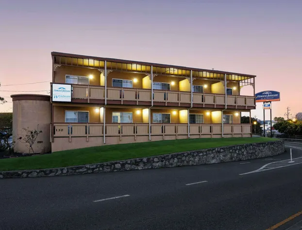 Howard Johnson by Wyndham Santa Cruz hotel detail image 1