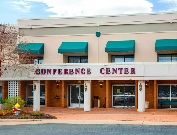 Clarion Hotel & Suites Convention Center Fredericksburg hotel detail image 2