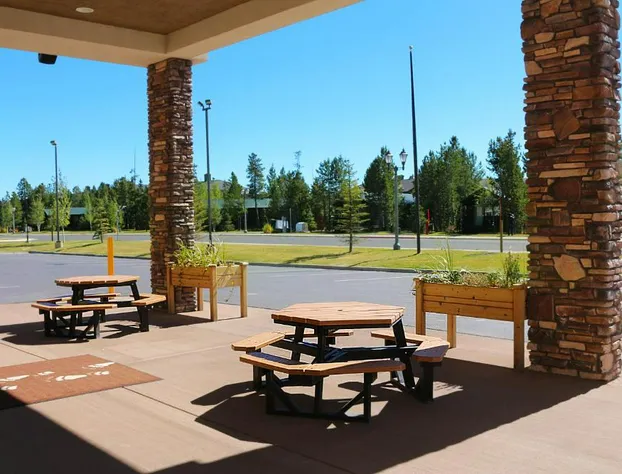 Yellowstone Park Hotel hotel detail image 3