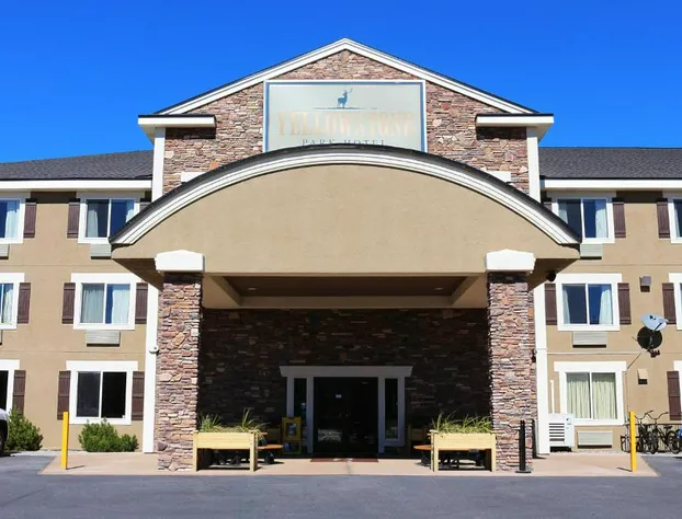 Yellowstone Park Hotel hotel detail image 4