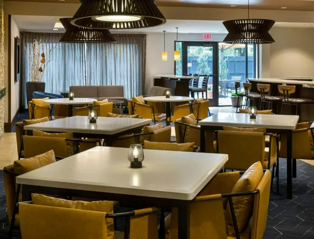 Courtyard by Marriott Buffalo Amherst/University hotel detail image 4