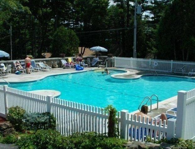 Depe Dene Lakeside Resort hotel detail image 1