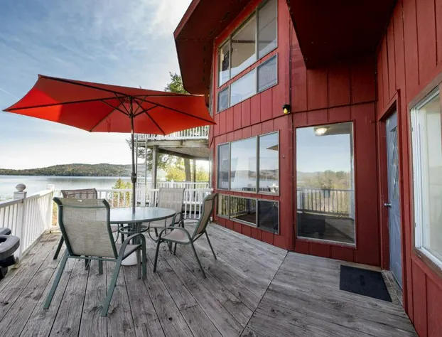 Depe Dene Lakeside Resort hotel detail image 4