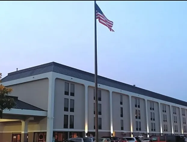 New Victorian Inn & Suites Omaha hotel detail image 1