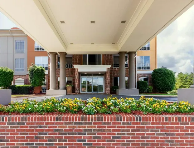 Holiday Inn Express & Suites Vicksburg by IHG hotel detail image 3