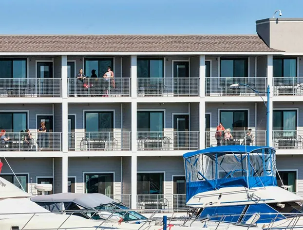 Park Point Marina Inn hotel detail image 1