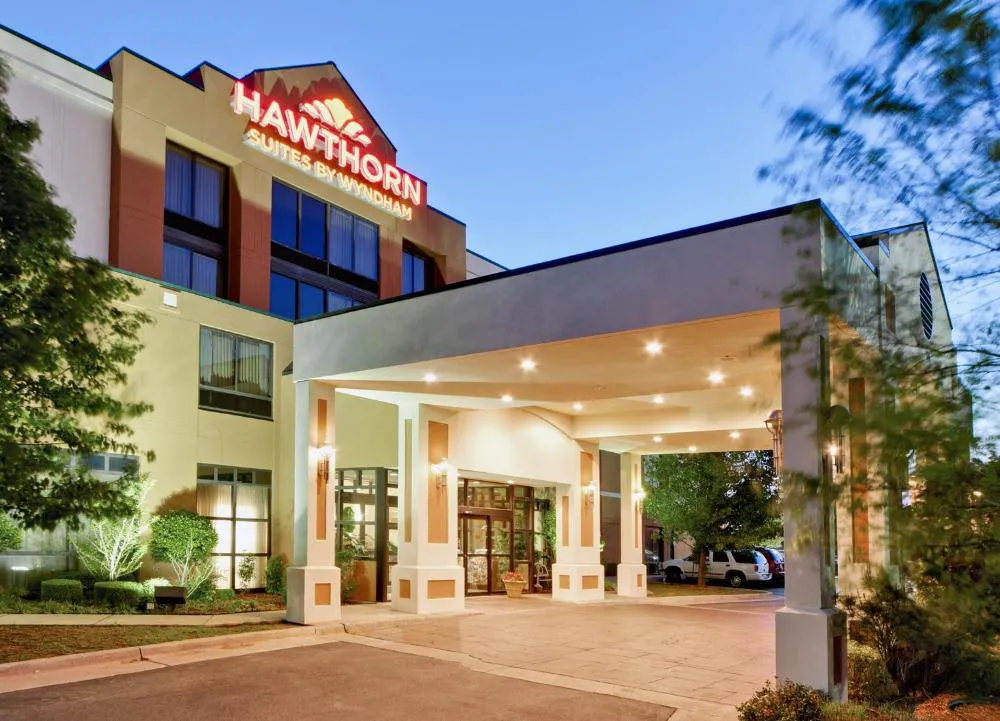 Hawthorn Suites by Wyndham Midwest City Tinker AFB hotel hero